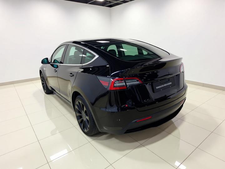 Model Y 2021 Long Range AWD 3D7 photo 4