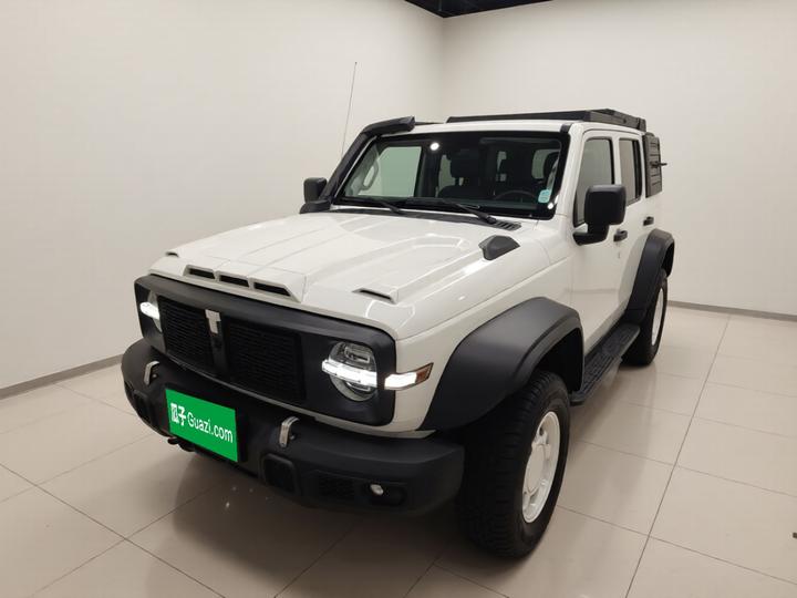 300 2023 2.0T 02 photo 2