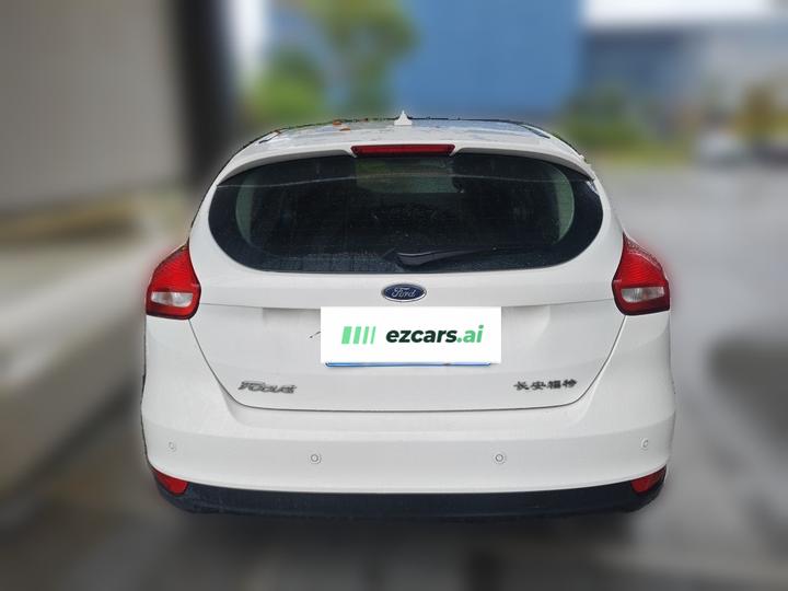 Focus 2017 Hatchback 1.6L AT Fashion photo 5