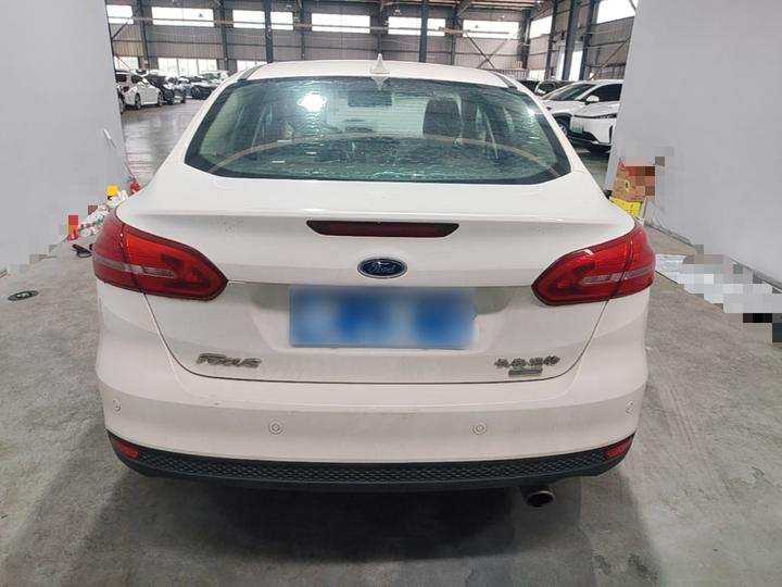 Focus 2017 Sedan EcoBoost 180 AT Elite photo 3
