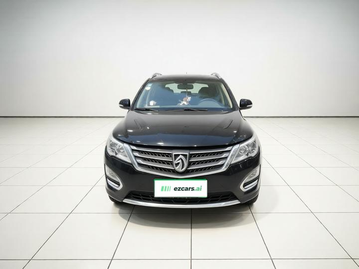 560 2015 1.8L MT Luxury photo 2