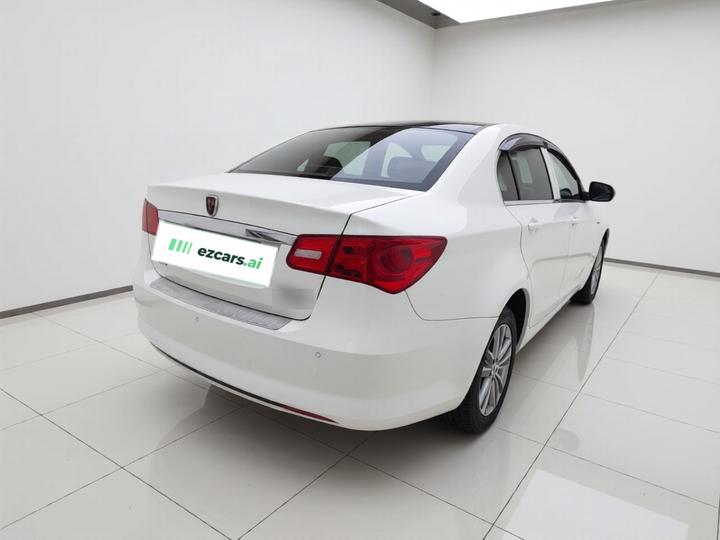 350 2015 1.5L MT Luxury photo 6