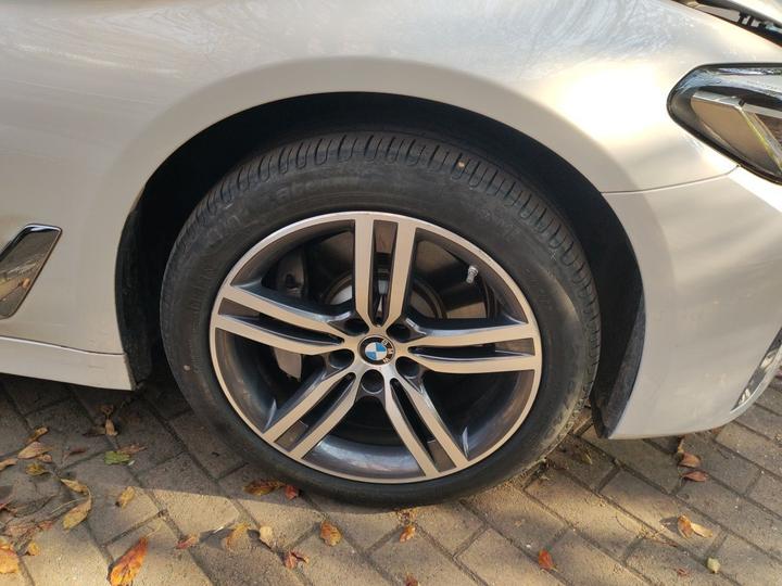 5 Series 2023 530Li xDrive Luxury photo 8
