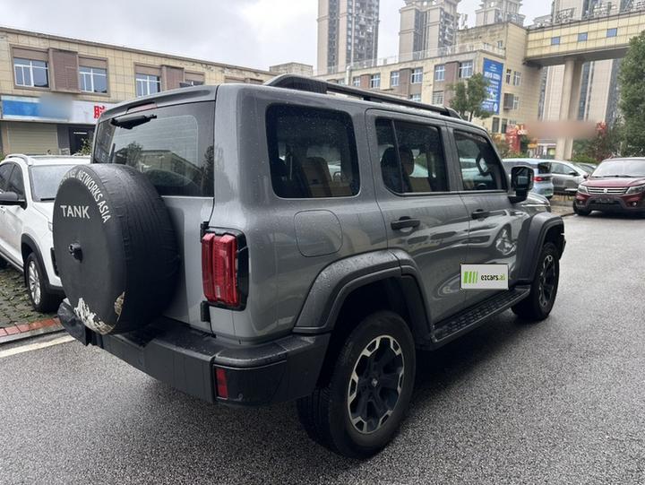 300 EV 2025 Hi4-T 37.1kWh photo 4