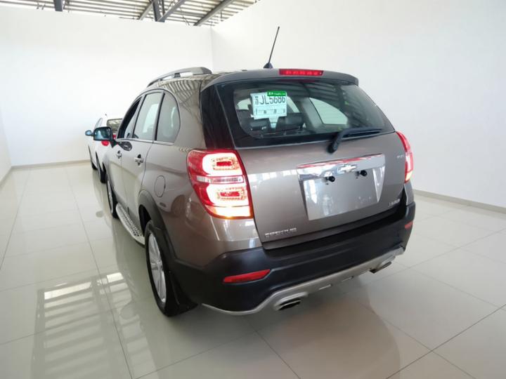 2015 2.4L AWD Flagship 7-Seater photo 4