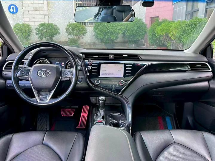 Camry 2018 2.0G Luxury photo 8