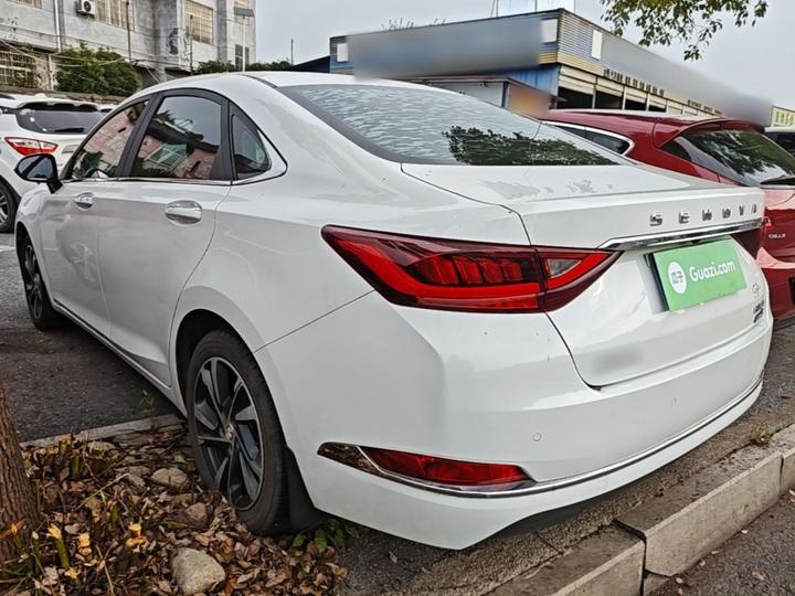 BAIC U7 2019 1.5T MT Elite China V photo 4
