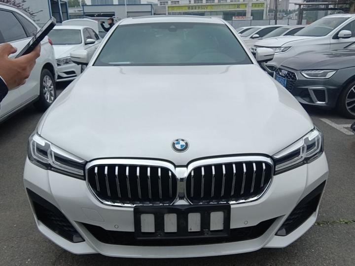 5 Series 2021 530Li Leading M Sport Package photo 2