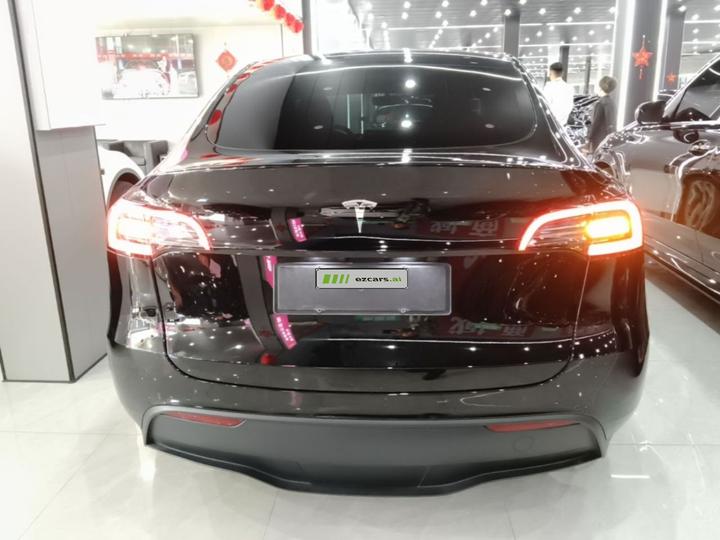 Model Y 2022 Facelift RWD photo 5
