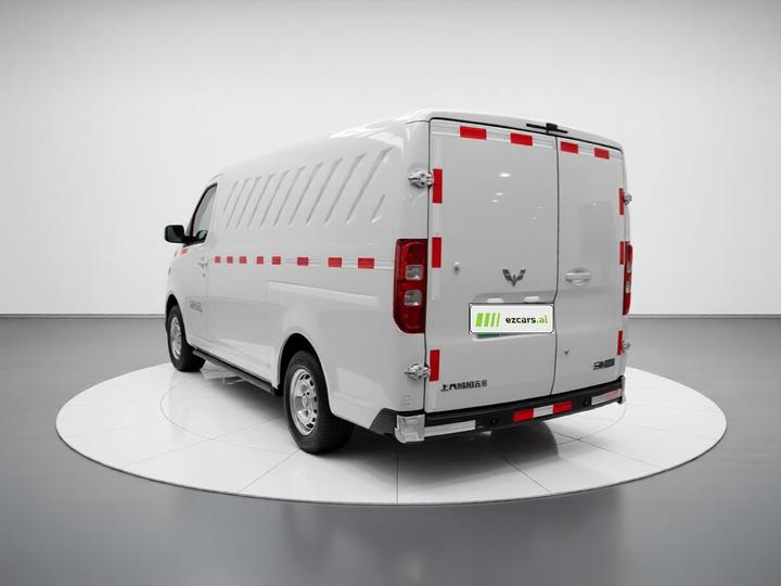 Wuling 2024 300km Utility 60kW photo 4