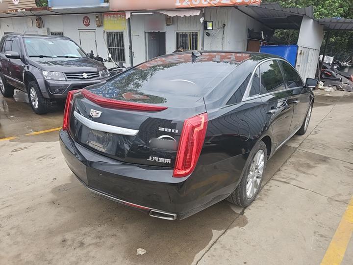XTS 2017 28T Tech photo 4