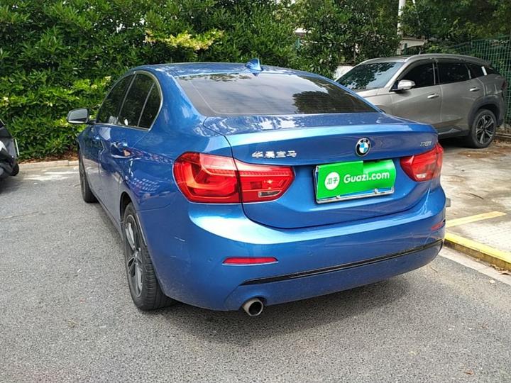 1 Series 2017 118i Sport photo 4