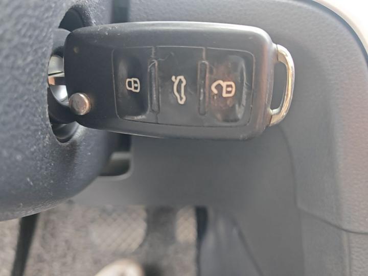 Lavida 2013 Facelift Classic 1.6L AT Comfort photo 8