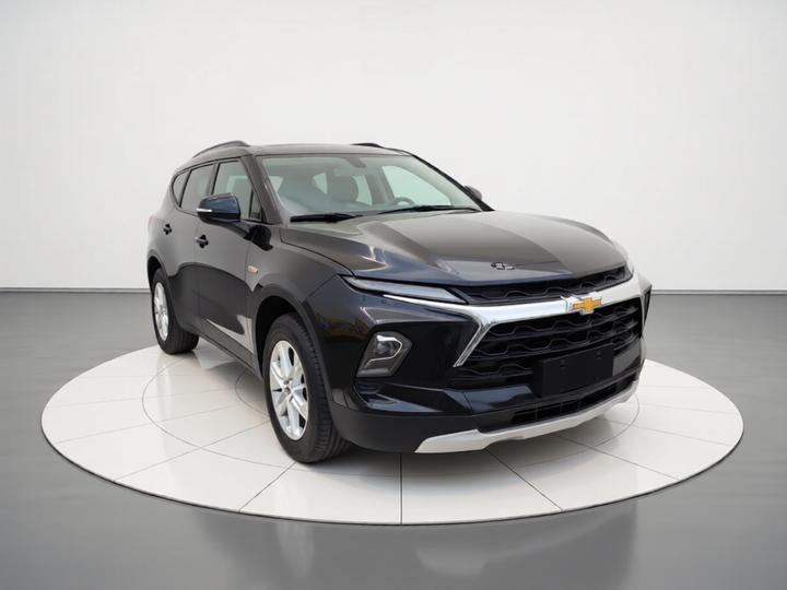 2023 Mild Hybrid 650T photo 3