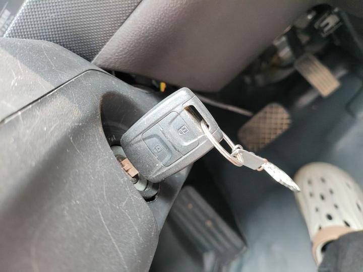 Wuling Rongguang EV 2022 Base Bus photo 8