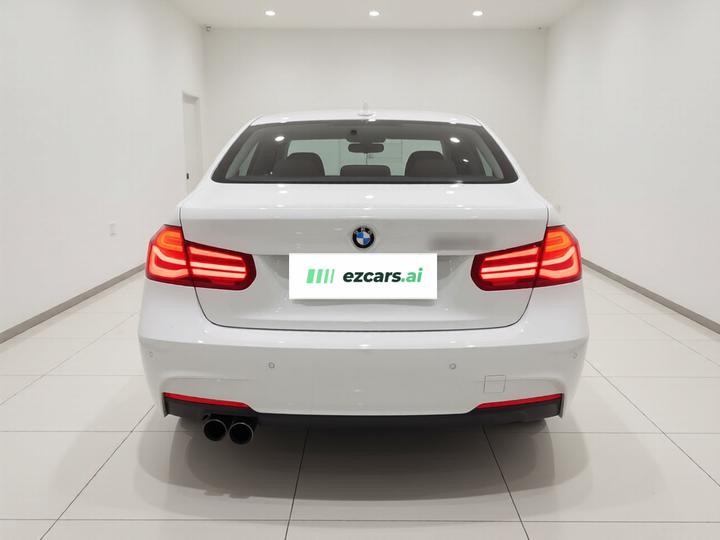 3 Series 2018 320Li Leading M Sport Package photo 3