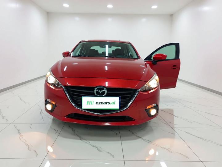 3 Axela 2016 Sedan 1.5L AT Luxury photo 2