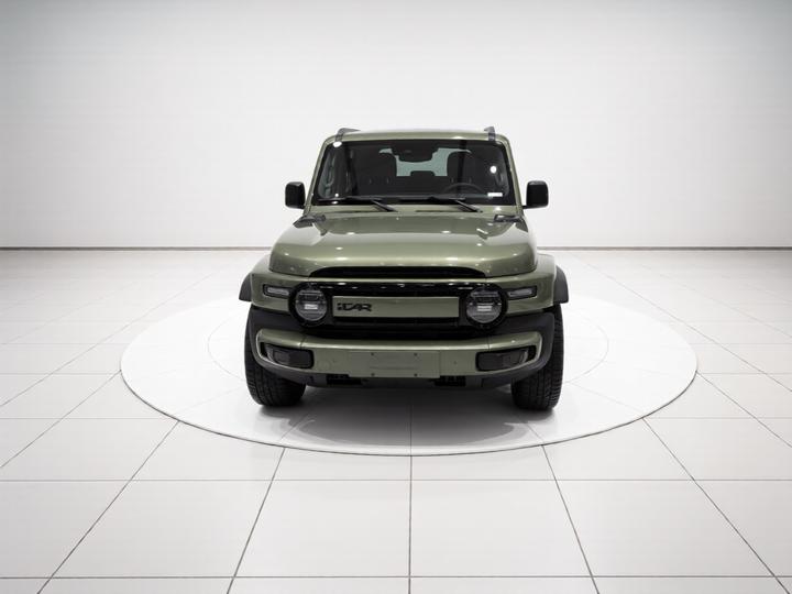 iCAR-Class V23 2025 501 AWD ADAS photo 2