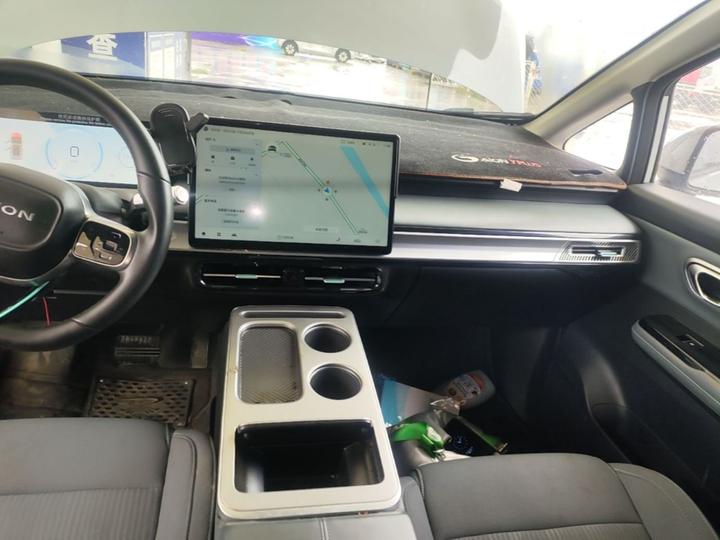 AION Y 2023 Plus 510 photo 8