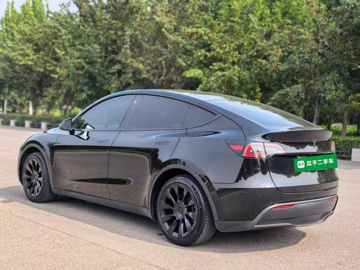 Model Y 2022 Facelift RWD photo 4