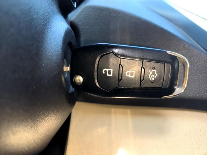 Escort 2017 Facelift 1.5L AT Comfort photo 8