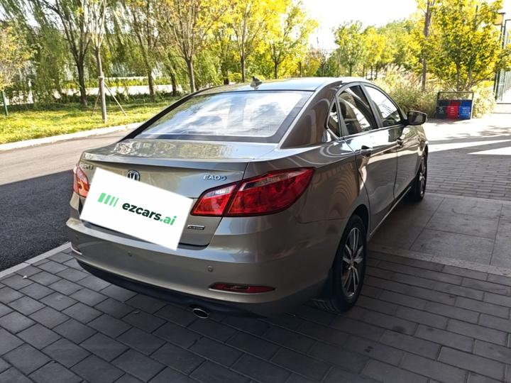 Eado 2016 1.6L MT photo 4