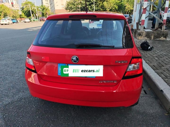 Fabia 2017 1.4L AT photo 5