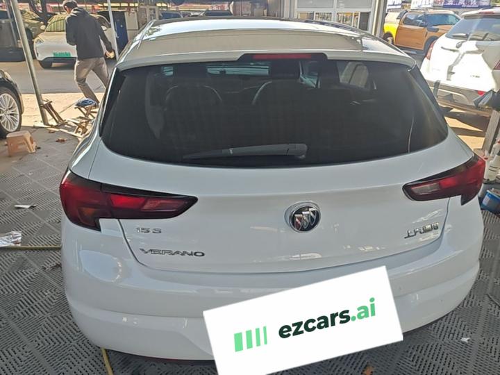 Verano 2016 Hatchback 15S AT Progressive photo 5