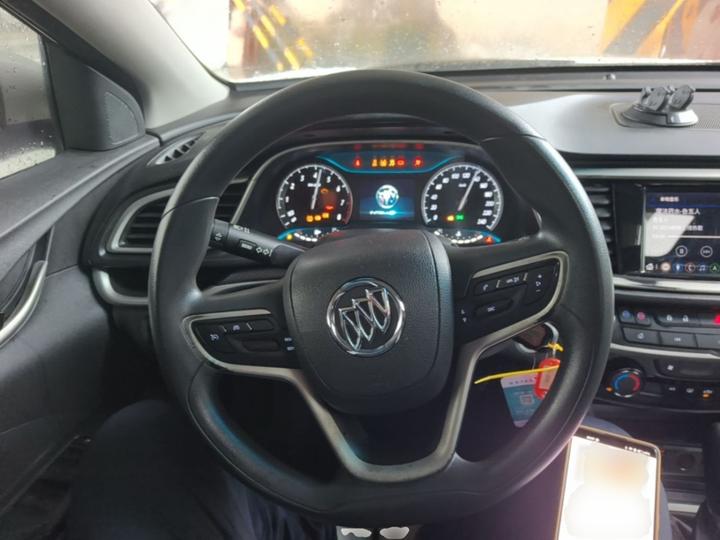 Excelle 2021 Facelift Classic 1.5L AT Elite photo 6