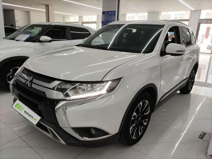 Outlander 2020 2.0L RWD Enjoy 5-Seater