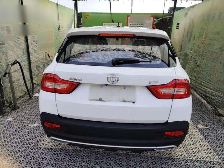 Zhonghua V3 2017 1.5L MT Smart photo 3