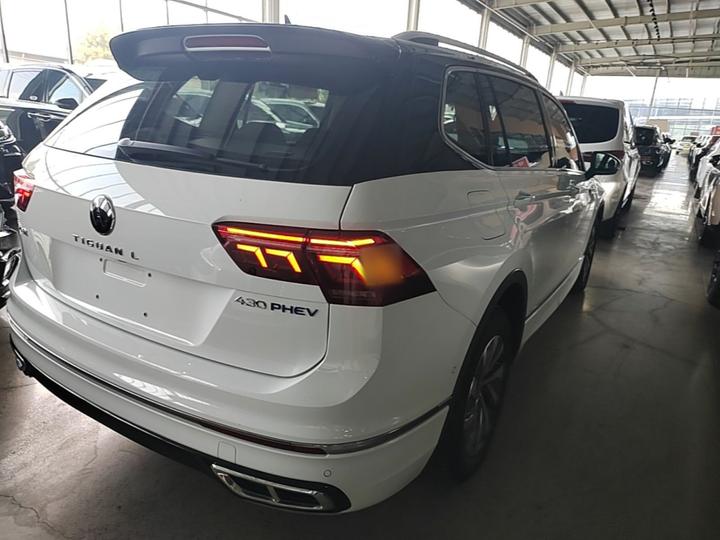 Tiguan L EV 2023 430PHEV PHEV Premium photo 4