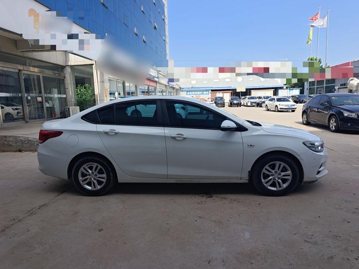 Cavalier 2019 320 MT photo 4