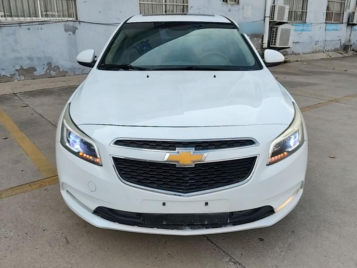 2015 1.5L Classic SE AT photo 2