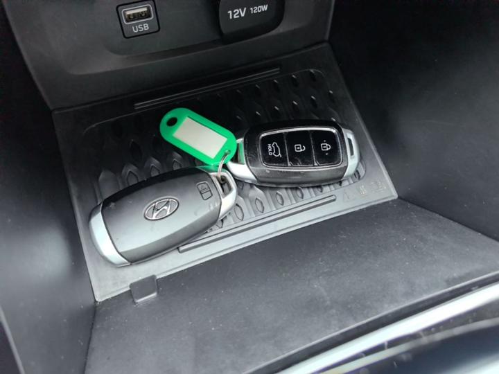 ix25 2020 1.5L CVT GLS Smart photo 8