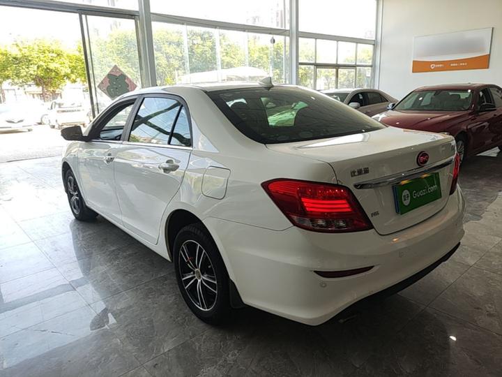 2016 1.5L MT Elite photo 4