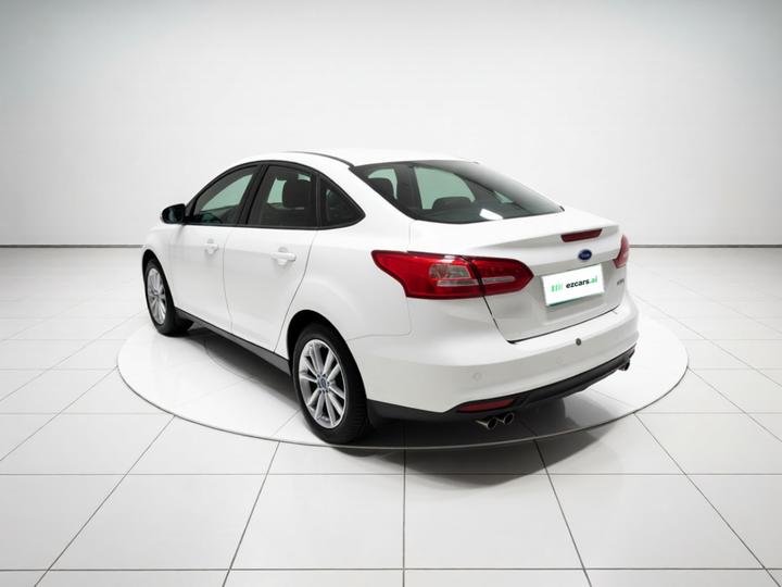 Focus 2015 Sedan 1.6L MT photo 4