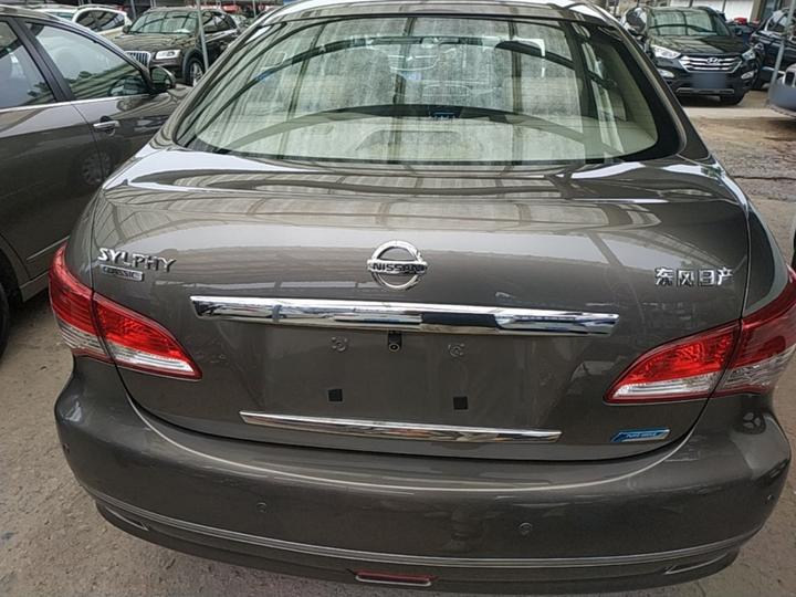 Sylphy 2012 Classic 1.6XE MT Comfort photo 3