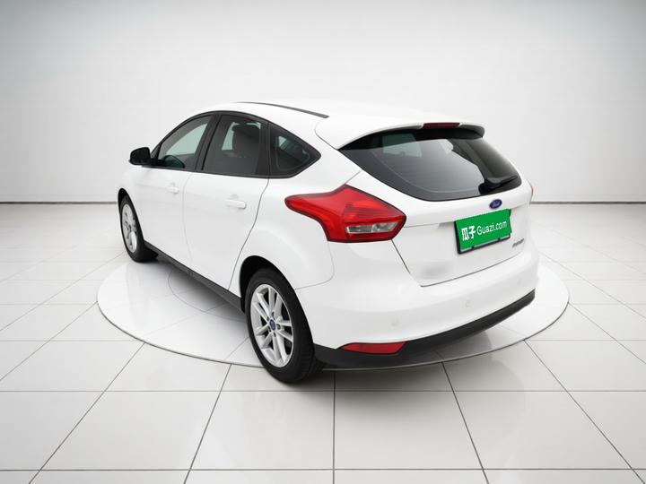 Focus 2015 Hatchback 1.6L MT photo 4