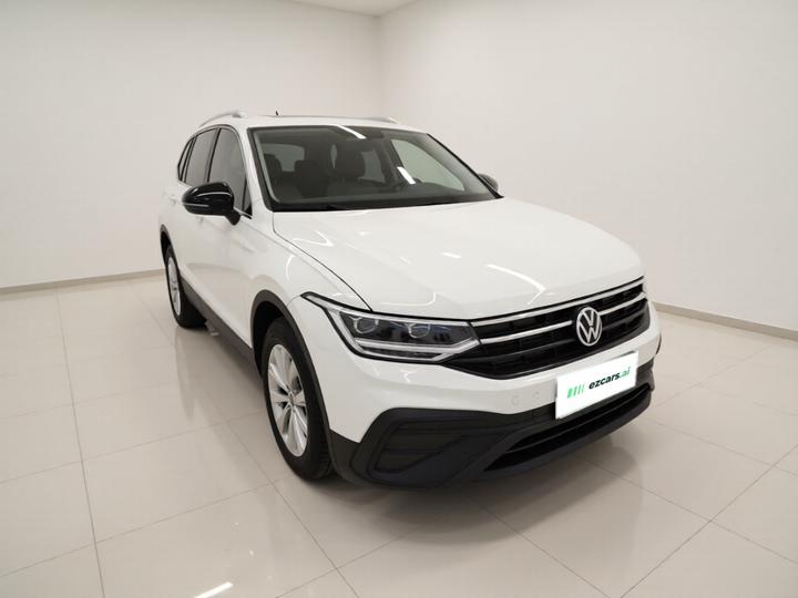 Tiguan L 2024 300TSI AT RWD photo 3