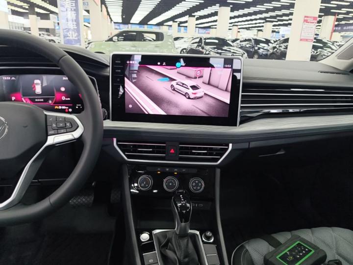 Sagitar 2025 300TSI DSG photo 8
