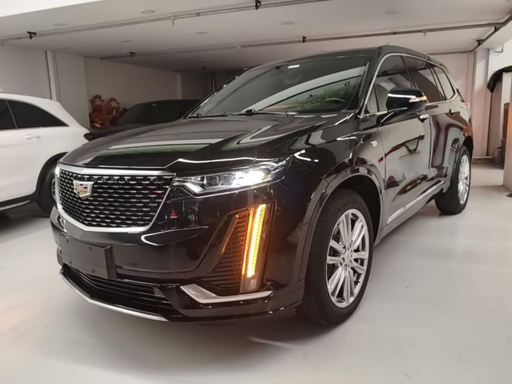 XT6 2022 2.0T 6-Seater AWD Luxury