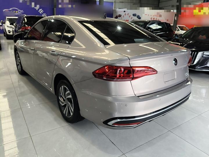 Bora 2023 200TSI DSG photo 4