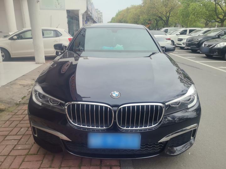7 Series 2018 730Li Leading M Sport Package photo 2