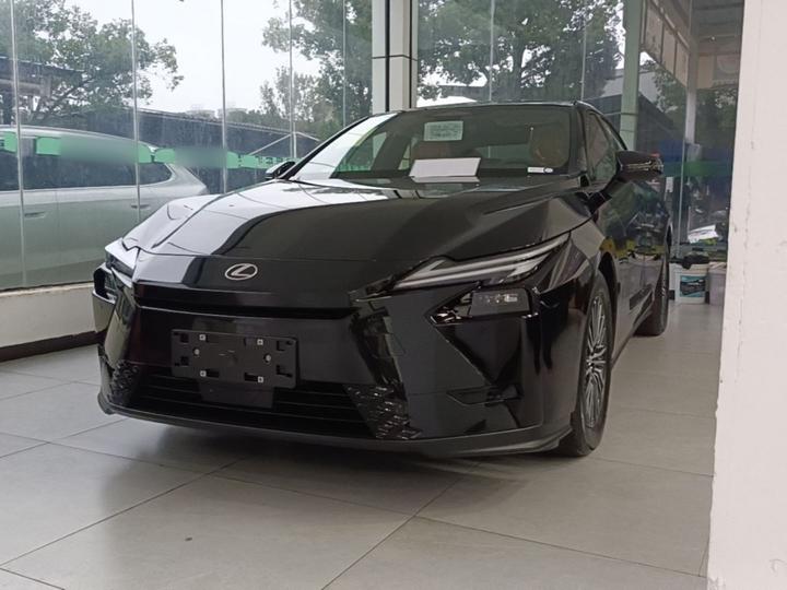 ES 2026 300h