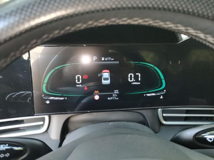 Elantra 2023 1.5L CVT LUX Premium photo 8