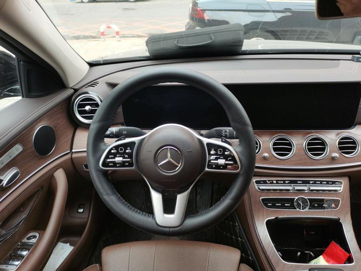 E-Class 2019 E 200 L photo 3