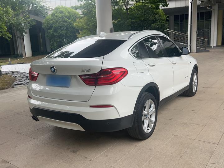 X4 2014 xDrive28i Leading photo 4