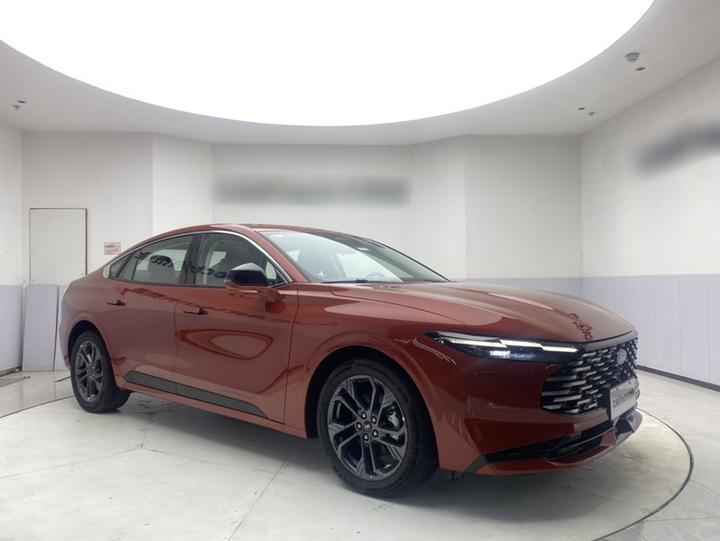 Mondeo 2026 1.5T EcoBoost E Hybrid Luxury photo 2