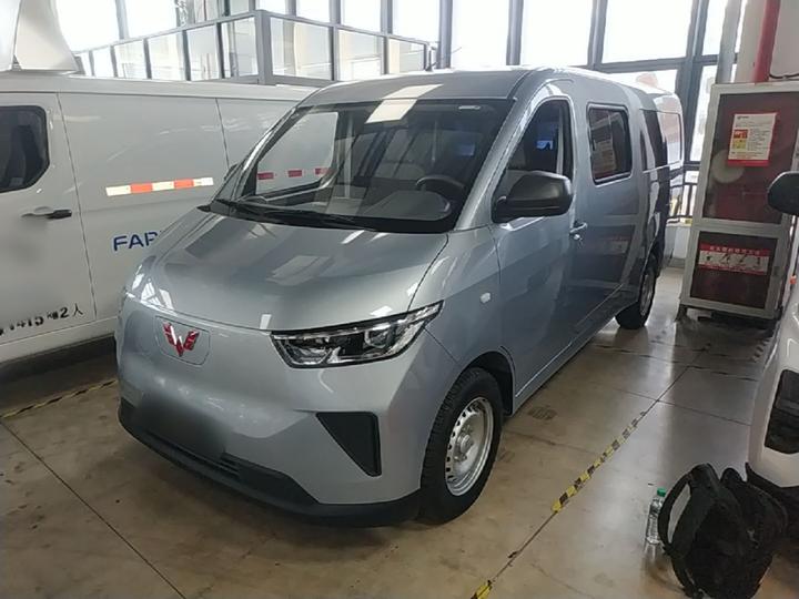 Wuling 2024 300km Comfort Bus 75kW